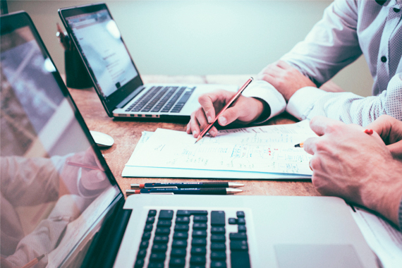 Digital Marketing Executive doing job in Navi Mumbai